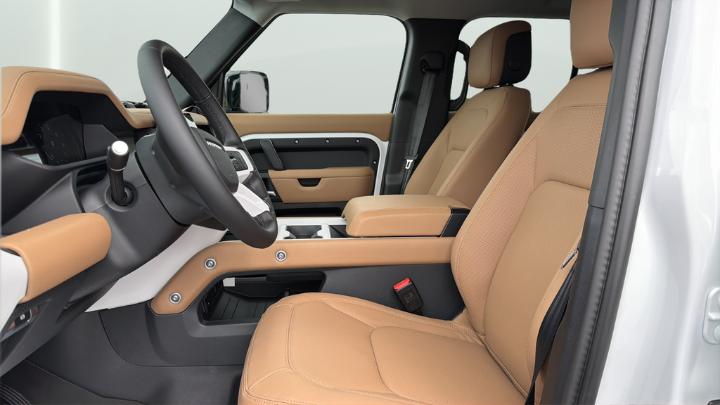 New 2026 Fuji White Land Rover S image 18