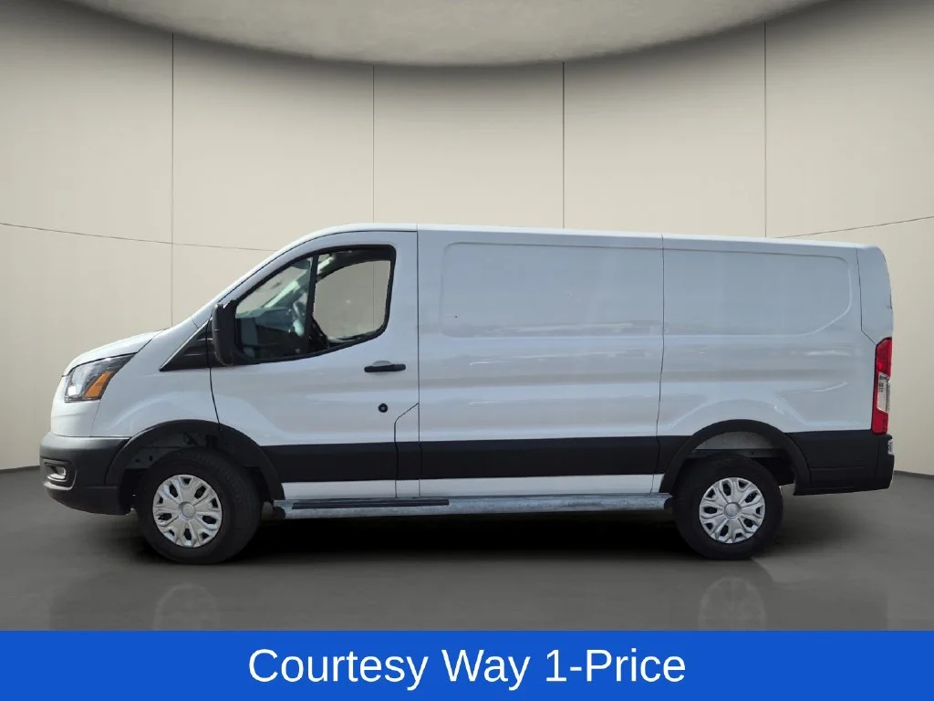 Used 2025 White Ford Base image 4