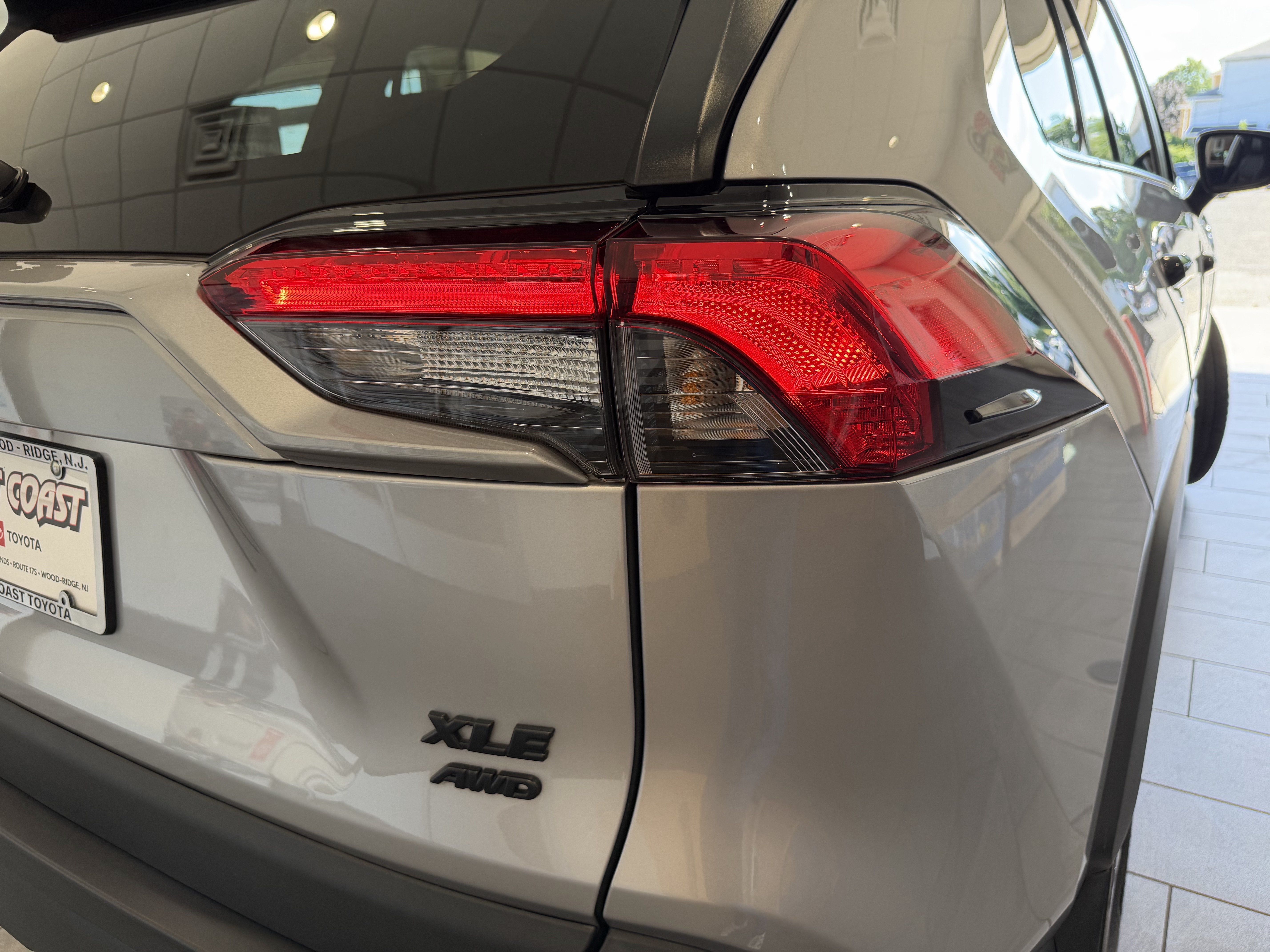 Used 2023 Silver Toyota XLE Premium image 44