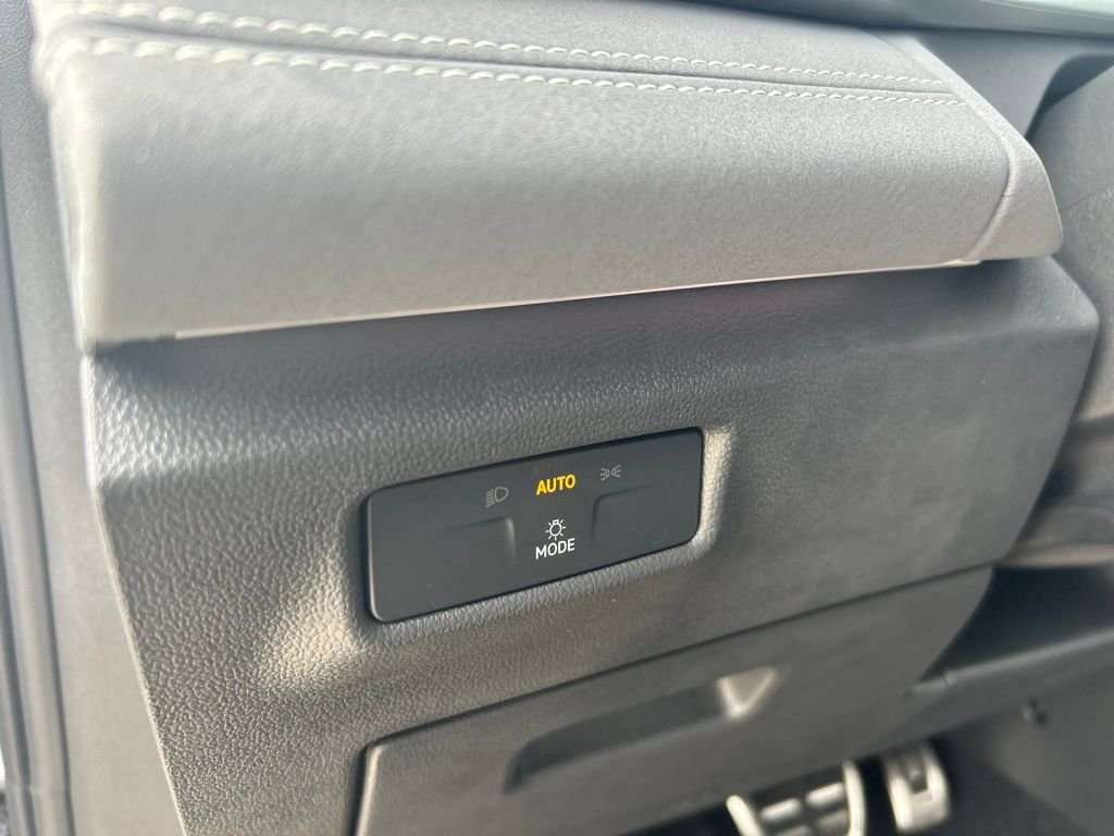 New 2026 White/off-white Volkswagen 2.0T SE R-Line Black image 55
