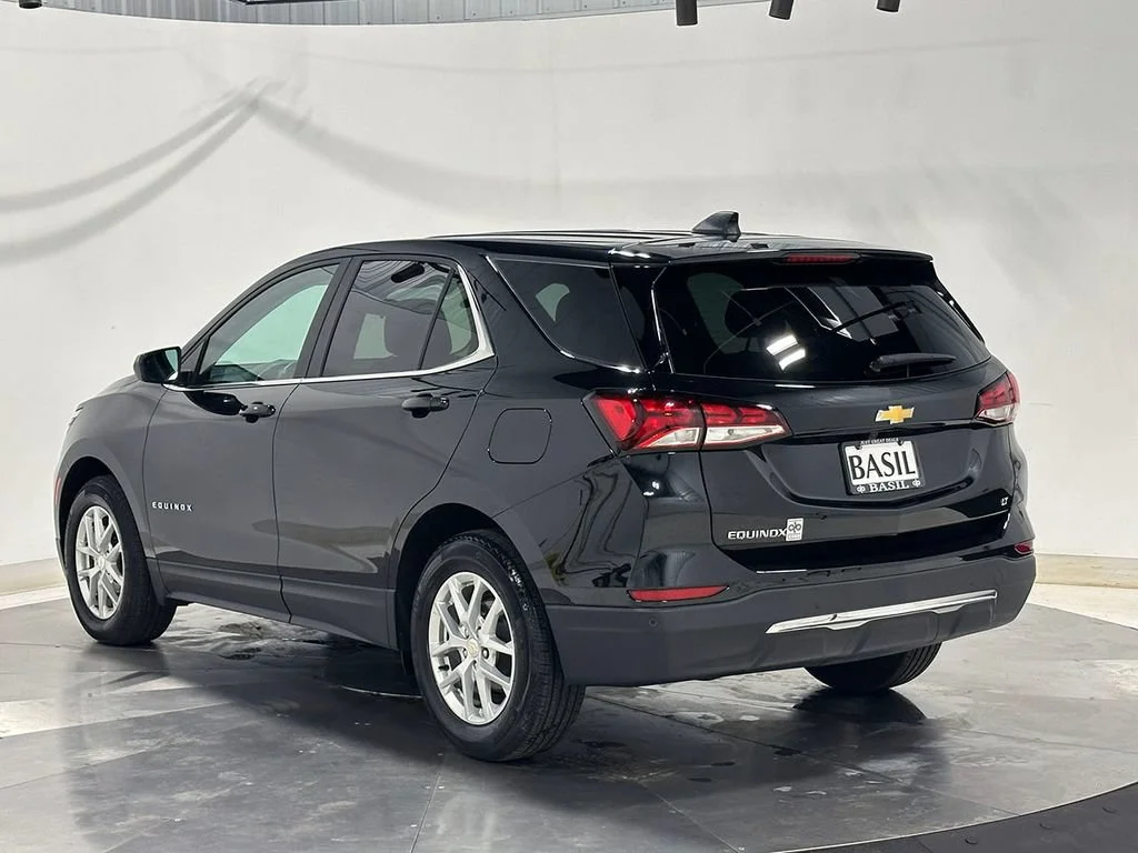 Used 2024 Mosaic Black Metallic Chevrolet LT image 15
