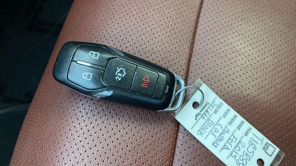 Used 2015 Black Ford GT Premium image 21