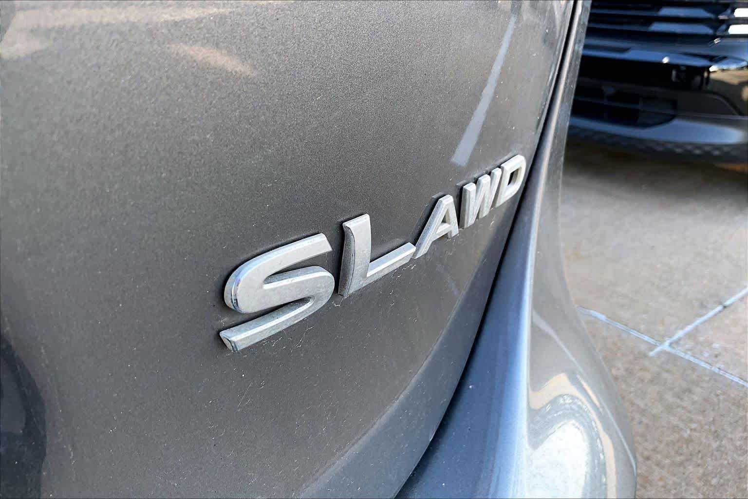Used 2022 Gun Metallic Nissan SL image 8
