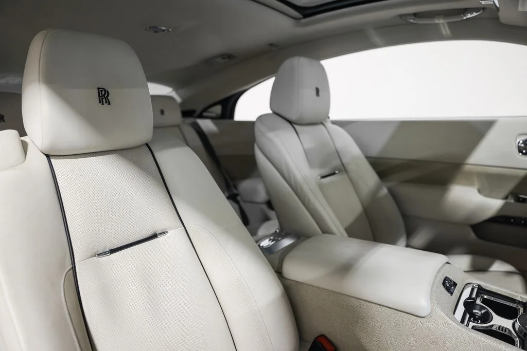 Used 2014 White Rolls-Royce Base image 23
