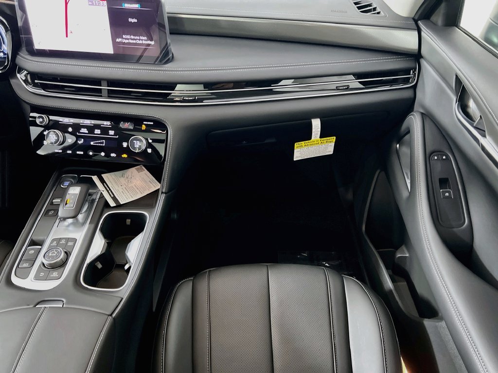 Used 2025 Warm Titanium INFINITI LUXE image 25