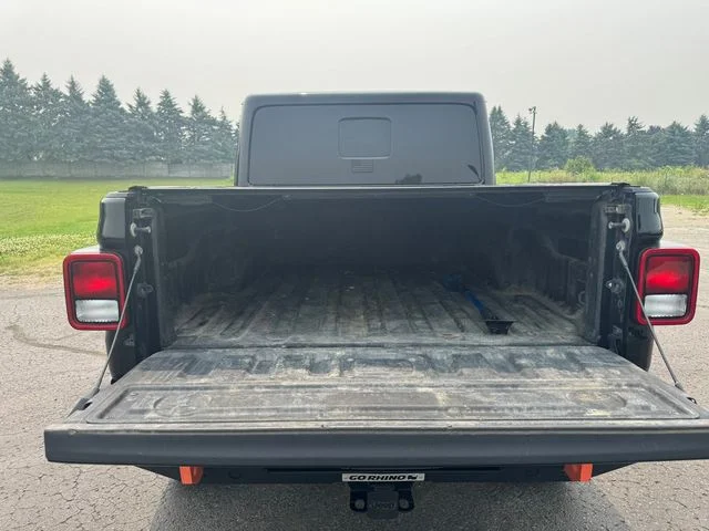 Used 2021 Black Jeep Mojave image 17