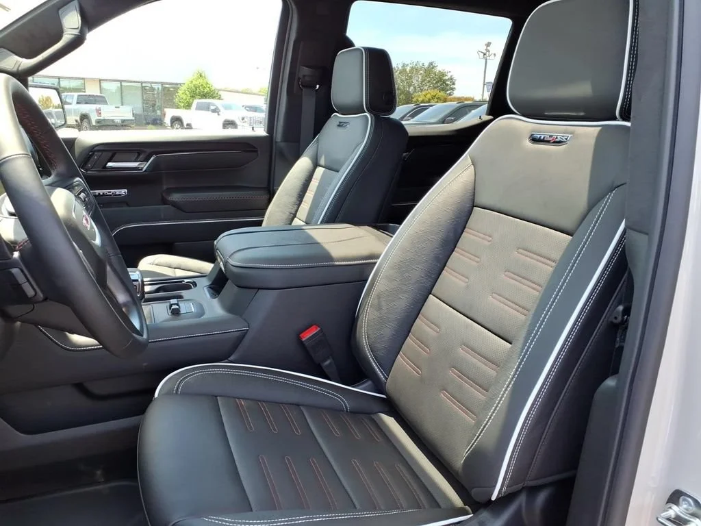2026 GMC Sierra 1500 AT4X - Photo 15