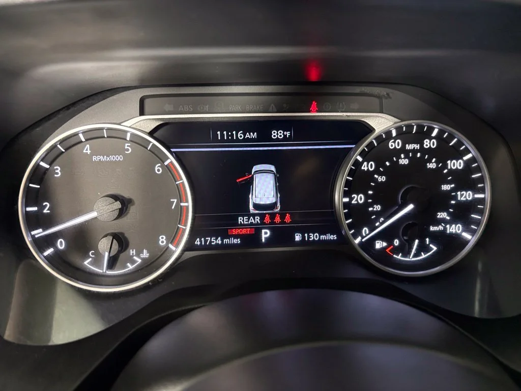 Used 2022 Gray Nissan SV image 21