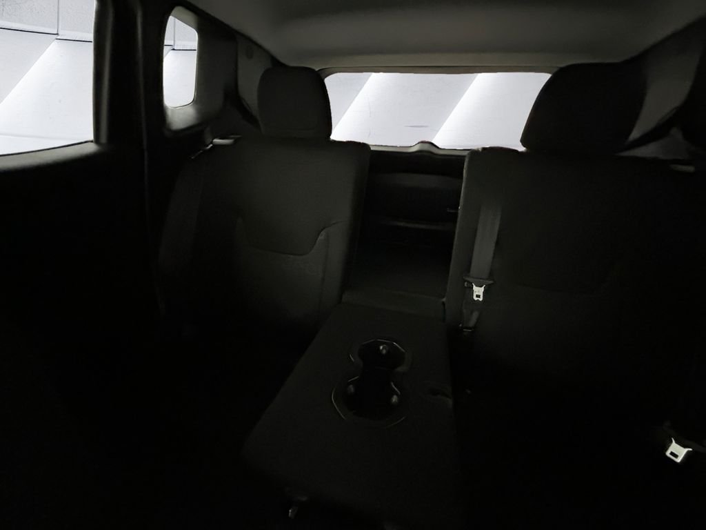 Used 2017 Black Jeep Latitude image 18