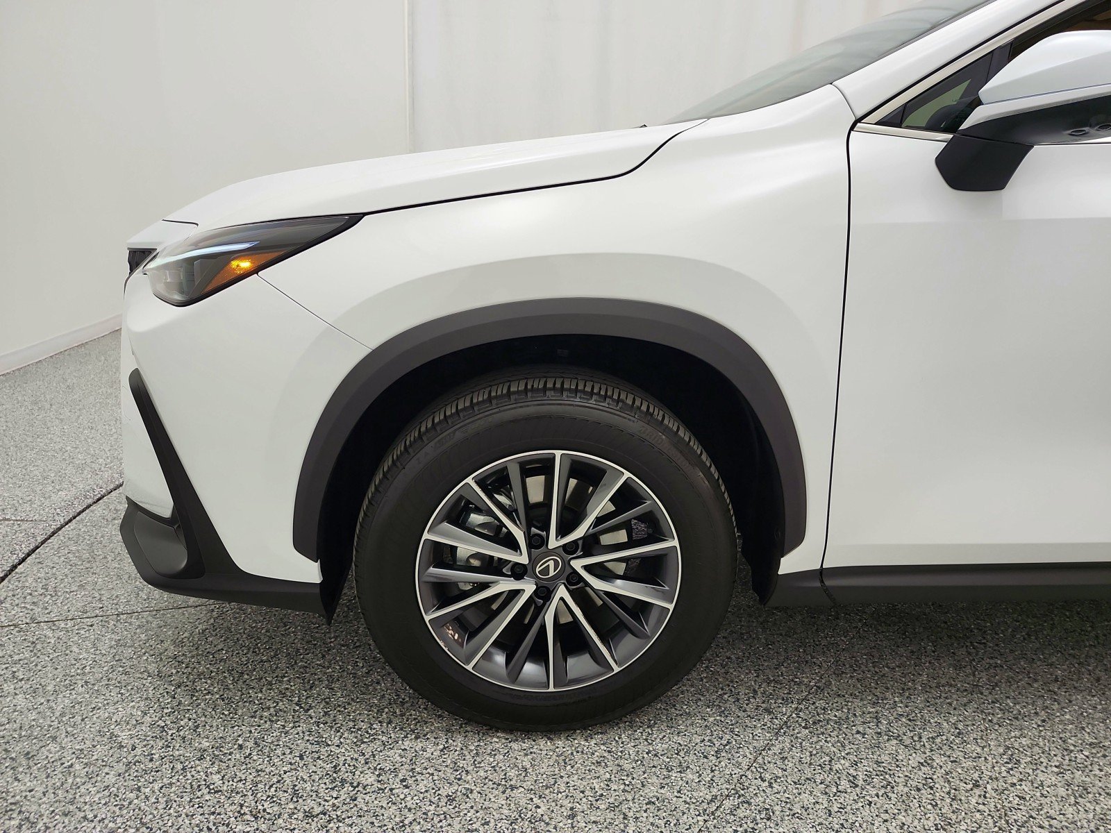 Used 2026 Ultra White Lexus NX 350h Premium AWD image 17