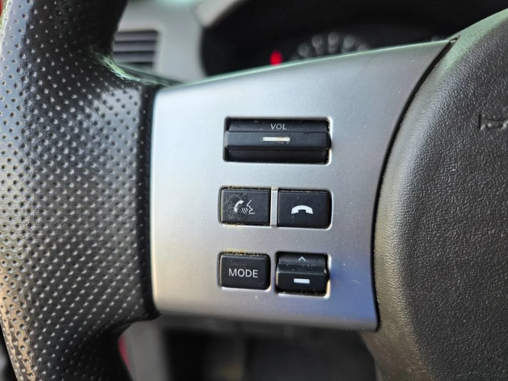 Used 2015 Red Nissan X image 19