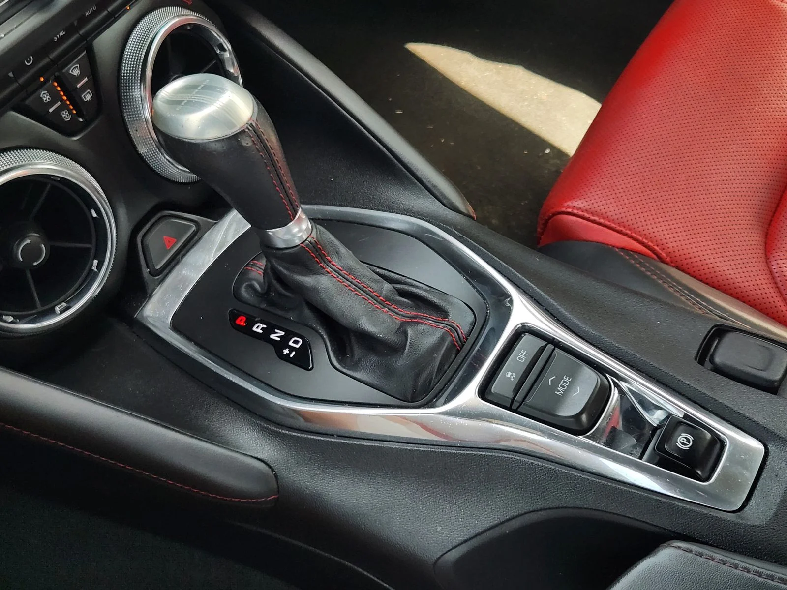 Used 2017 White Chevrolet 2LT image 19