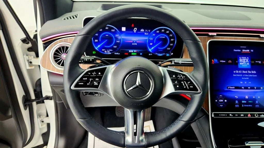 Used 2023 Polar White Mercedes-Benz EQE 350 4MATIC SUV w/ Pinnacle Package, AMG® Line & DIGITAL LIGHT image 13