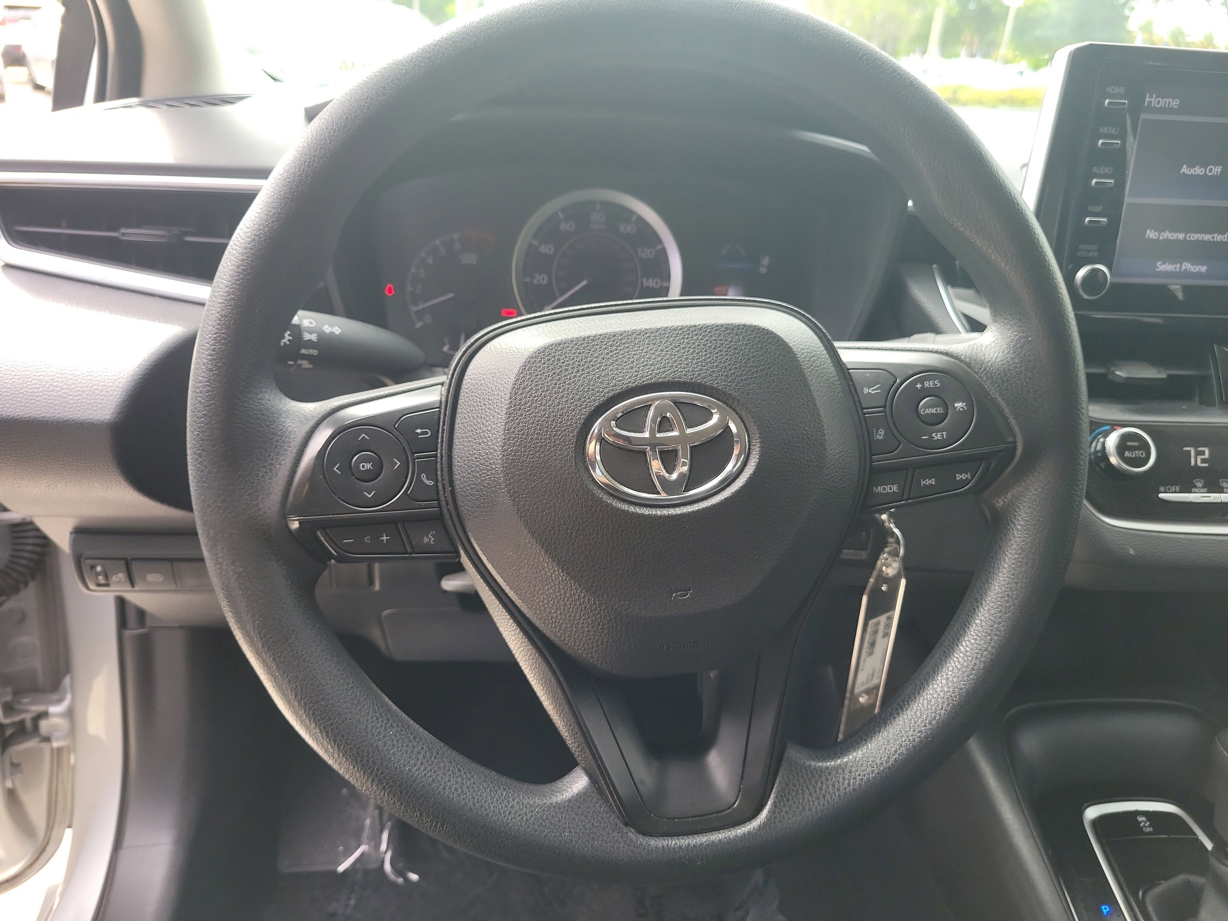 Used 2020 Classic Silver Metallic Toyota LE image 26