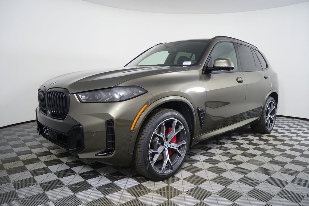 New 2026 Manhattan Green Metallic BMW sDrive40i image 7