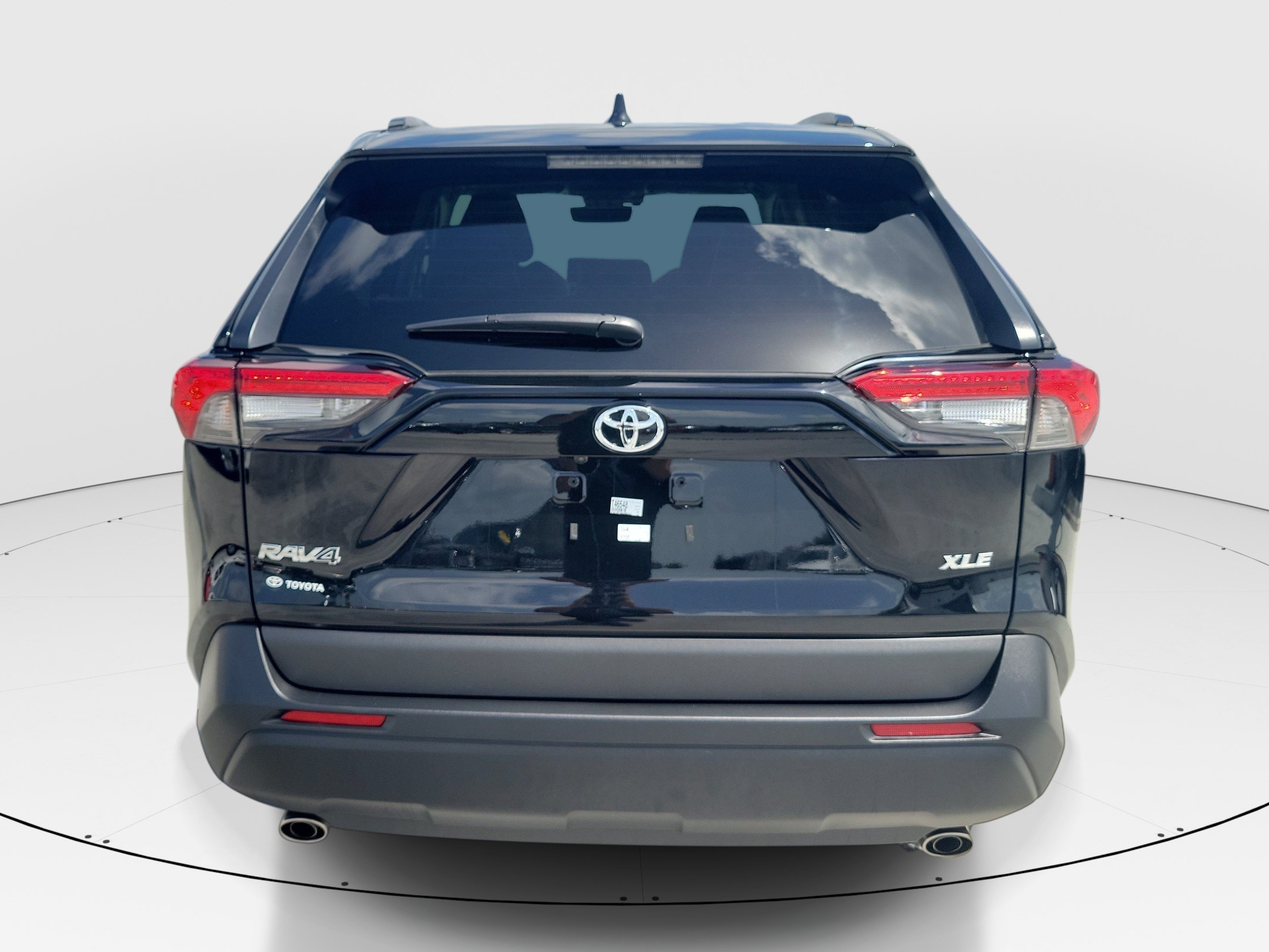 Certified Used 2025 Midnight Black Metallic Toyota XLE Premium image 5
