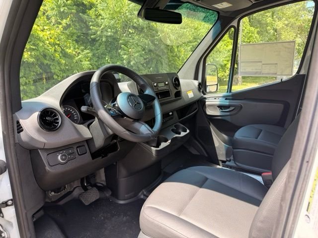 2025 Mercedes-Benz Sprinter Cargo Van Base - Photo 10