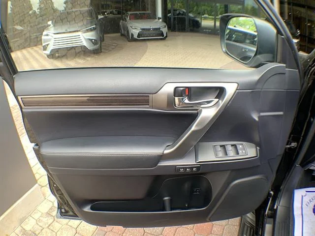 Certified Used 2023 BLACK Lexus 460 Premium image 13