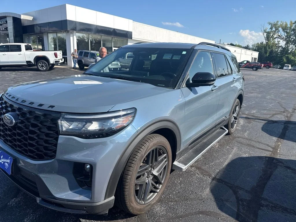 Used 2025 Blue Ford ST-Line image 2
