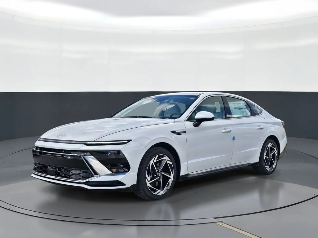 New 2026 White Hyundai SEL Sport image 1