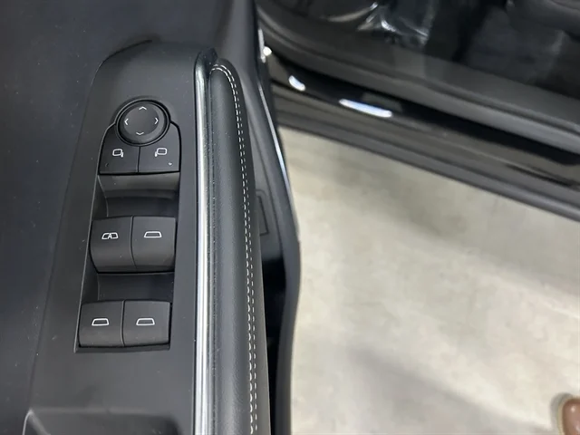 Used 2025 BLACK GMC FWD Elevation image 23