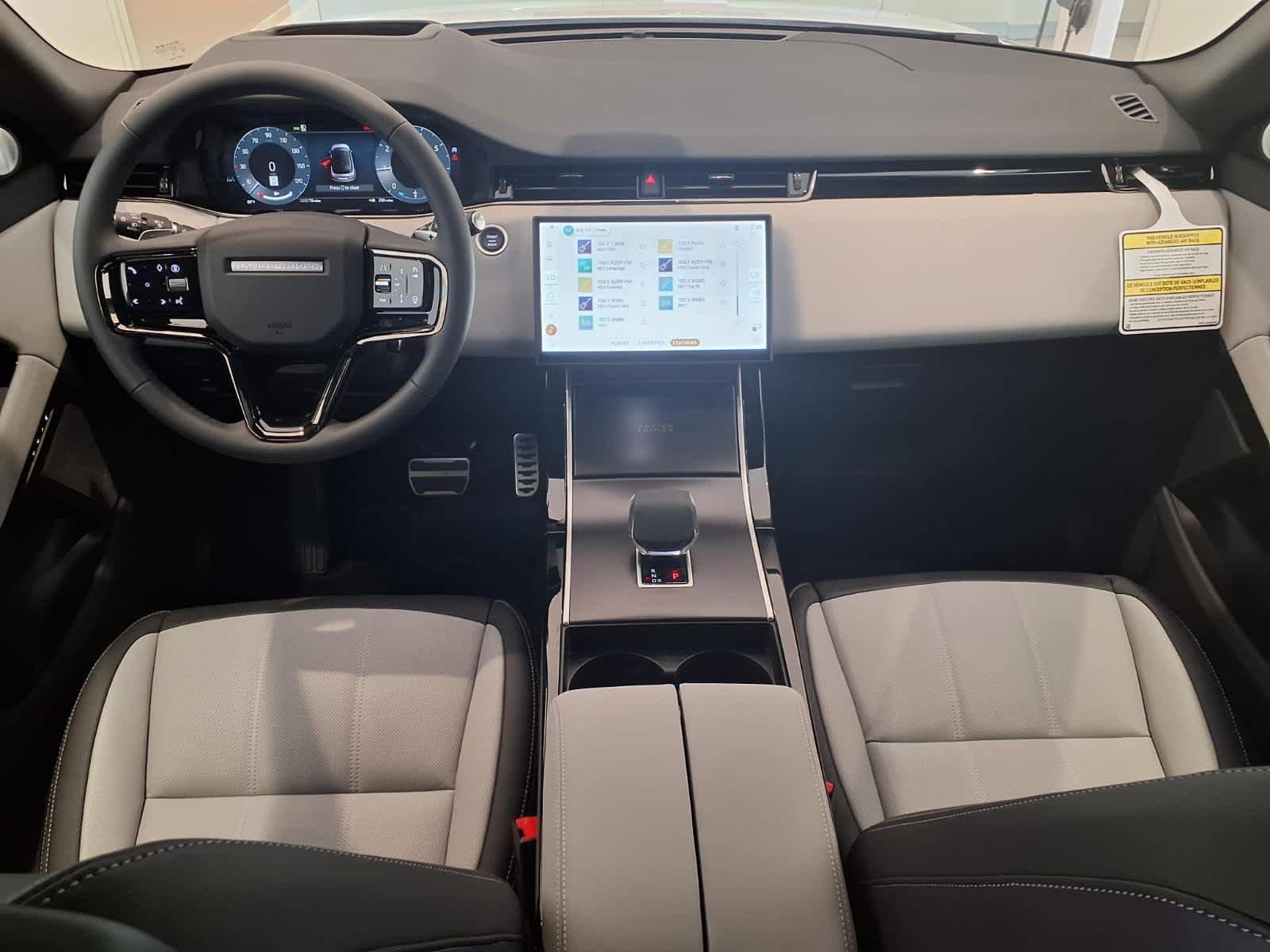 New 2026 Fuji White Land Rover Hoxton Edition image 18
