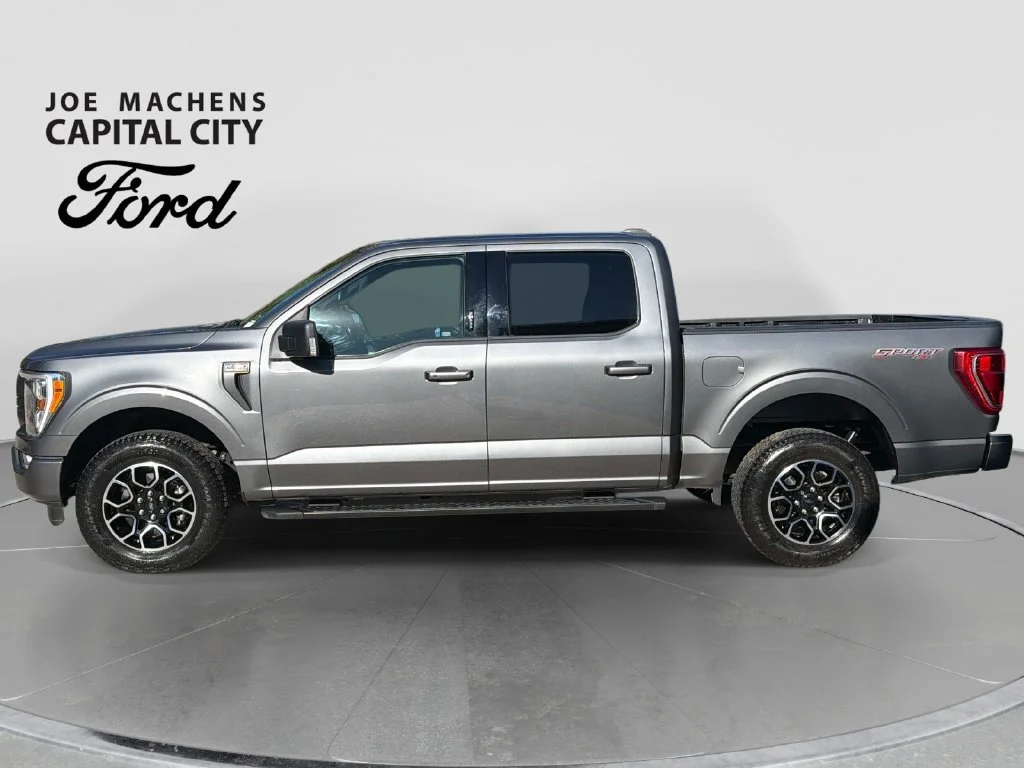 Used 2022 Gray Ford XLT image 8
