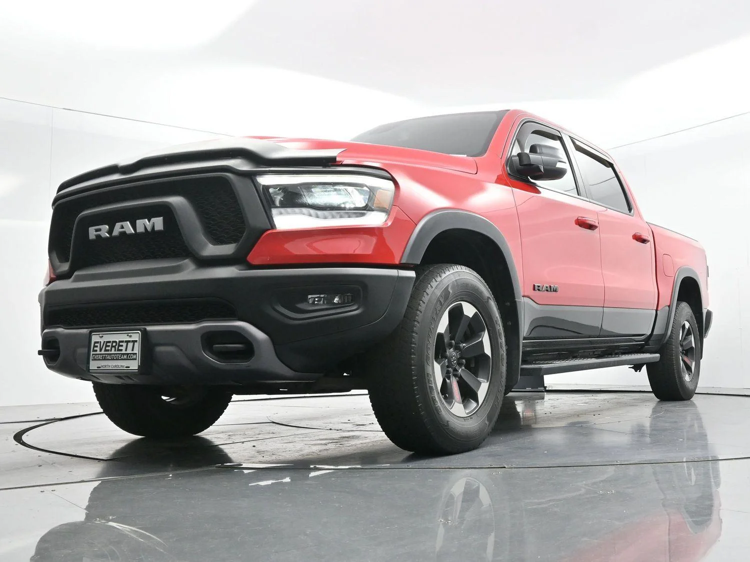 Used 2019 Flame Red Ram Rebel image 43