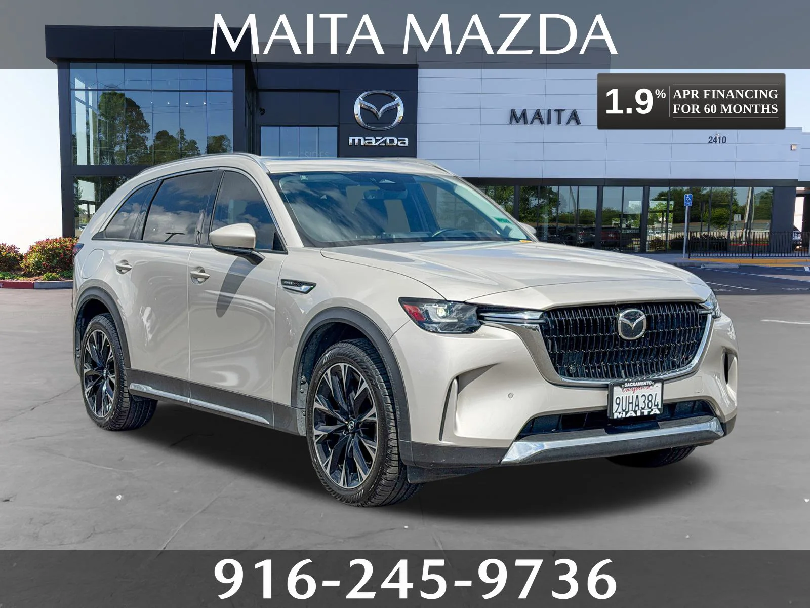 Certified Used 2024 Platinum Quartz Mazda Premium image 1