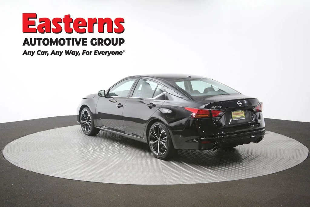 Used 2024 Black Nissan 2.5 SR image 64