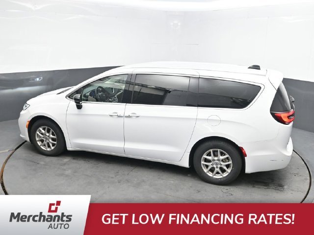 Used 2024 White Chrysler Touring L image 26