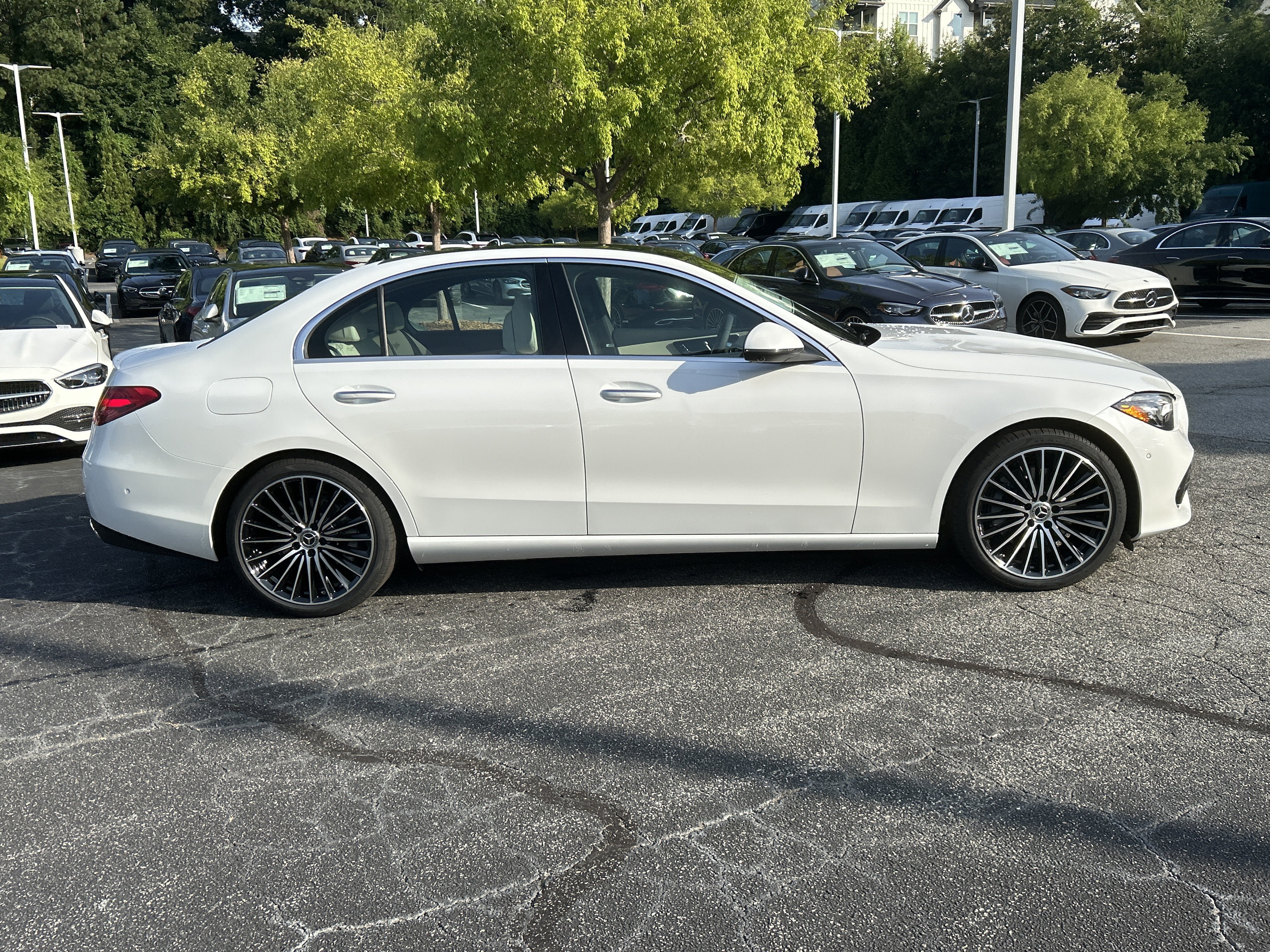 New 2026 MANUFAKTUR Moonlight White Metallic Mercedes-Benz C 300 Sedan image 5