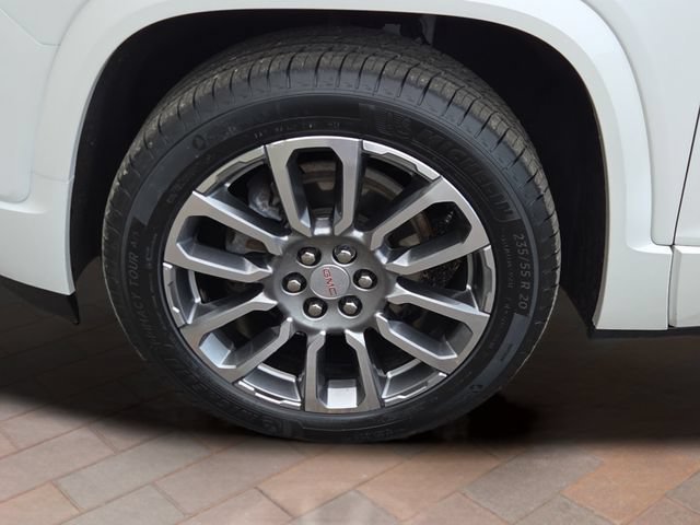 Used 2023 White Frost Tricoat GMC Denali image 30