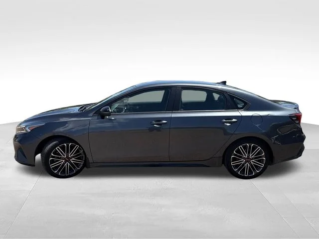 Used 2022 Gray Kia GT image 4