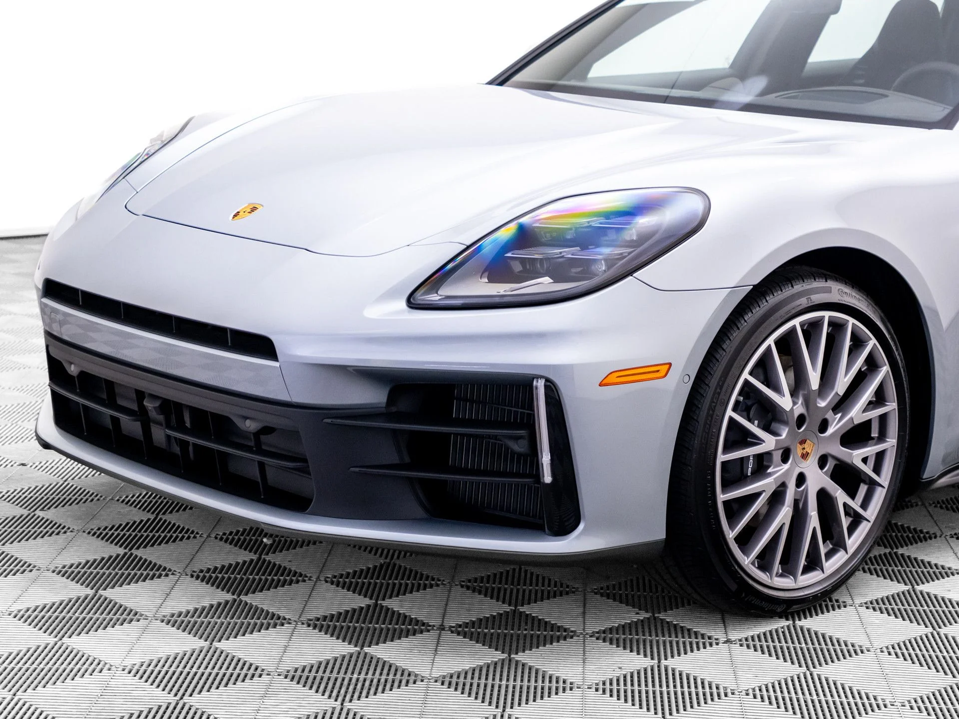 New 2026 Silver Porsche 4 image 37