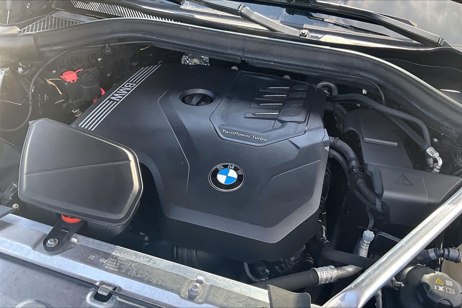 Used 2024 Jet Black BMW sDrive30i image 31