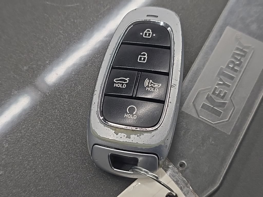 Used 2023 Gray Hyundai SEL image 42