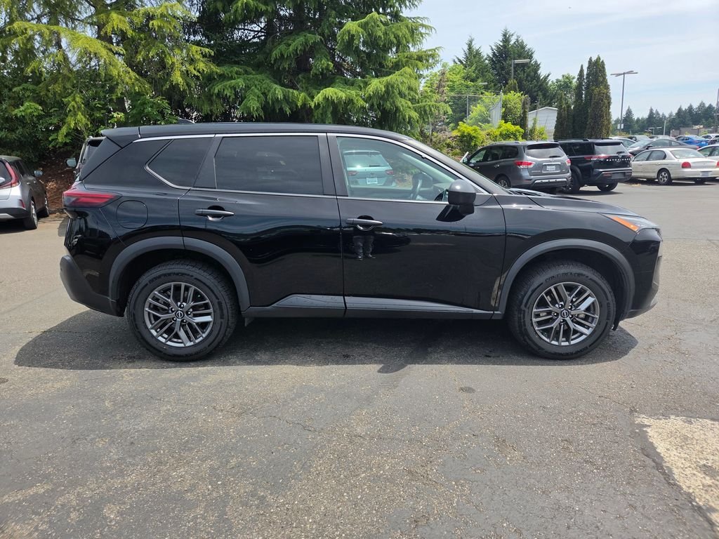 Used 2023 Black Nissan S image 7
