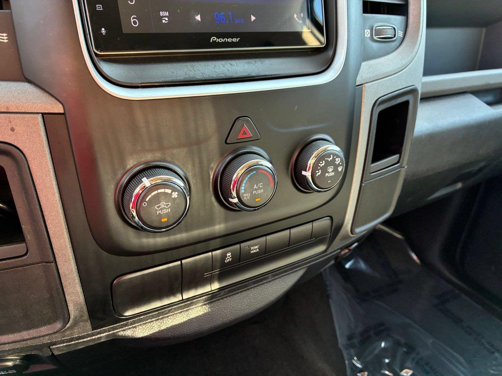 Used 2013 Deep Cherry Red Crystal Pearl Ram Express image 22