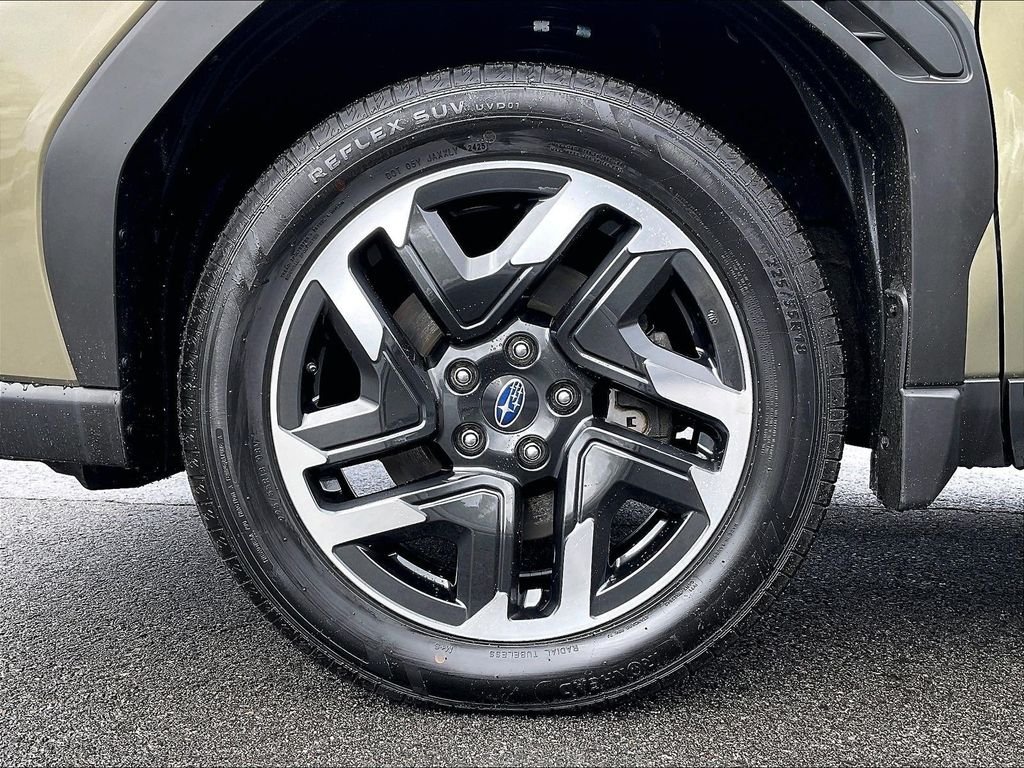2025 Subaru Forester Limited - Photo 22