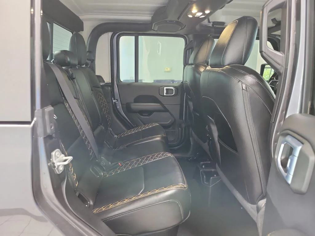 Used 2021 Gray Jeep High Altitude image 18