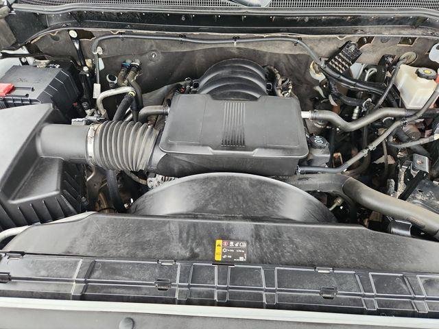 Used 2021 SUMMIT WHITE Chevrolet Custom image 27