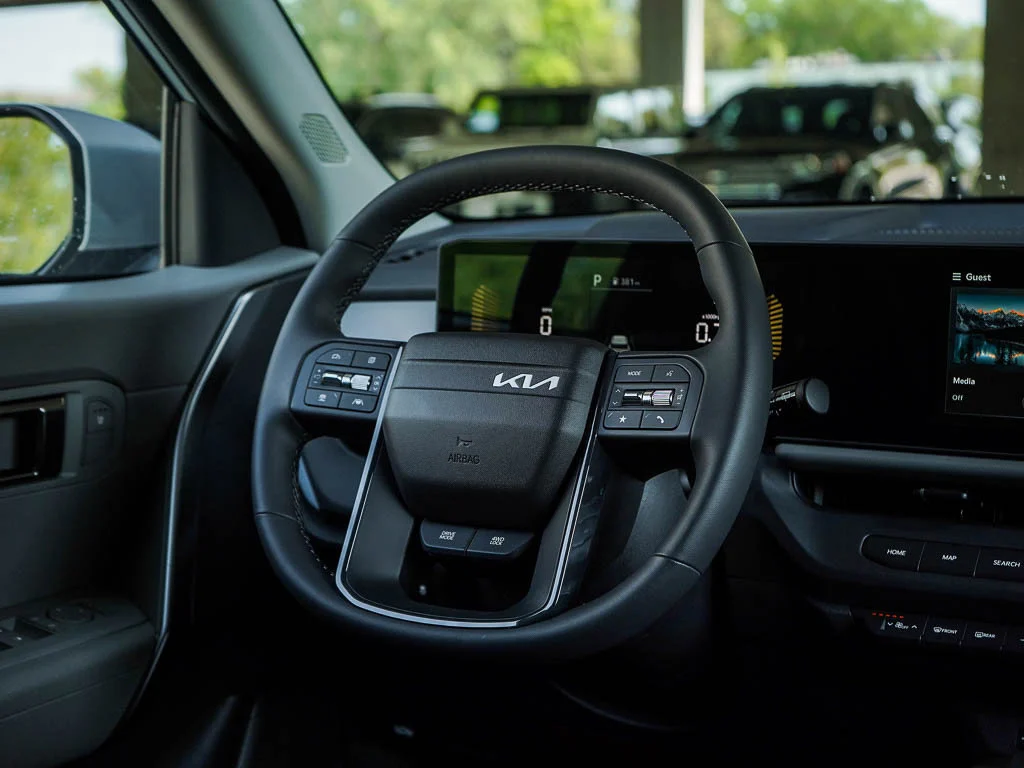 New 2027 Aurora Black Pearl Kia LX AWD image 15