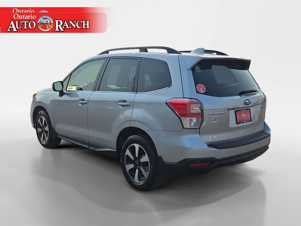 Used 2018 Ice Silver Metallic Subaru Limited image 3