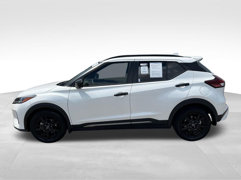 Used 2024 White Nissan SR image 2