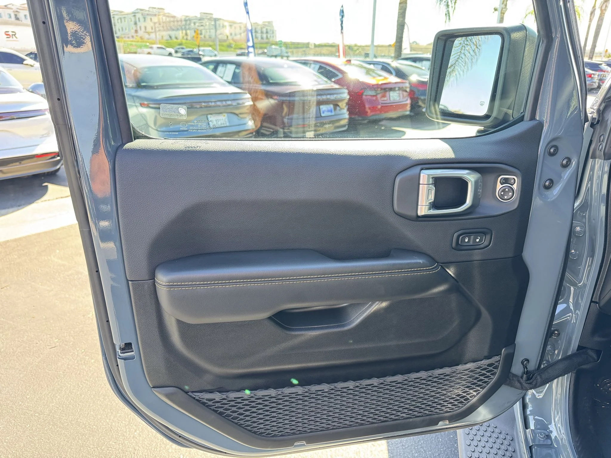 Used 2024 ANVIL CLEAR COAT Jeep Sahara image 11