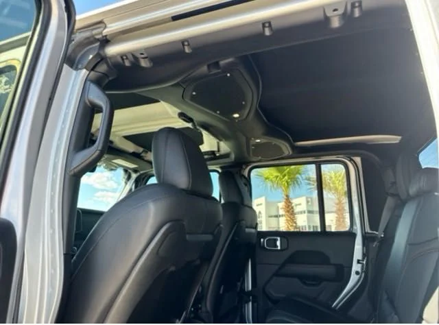 New 2024 Silver Jeep Rubicon image 17