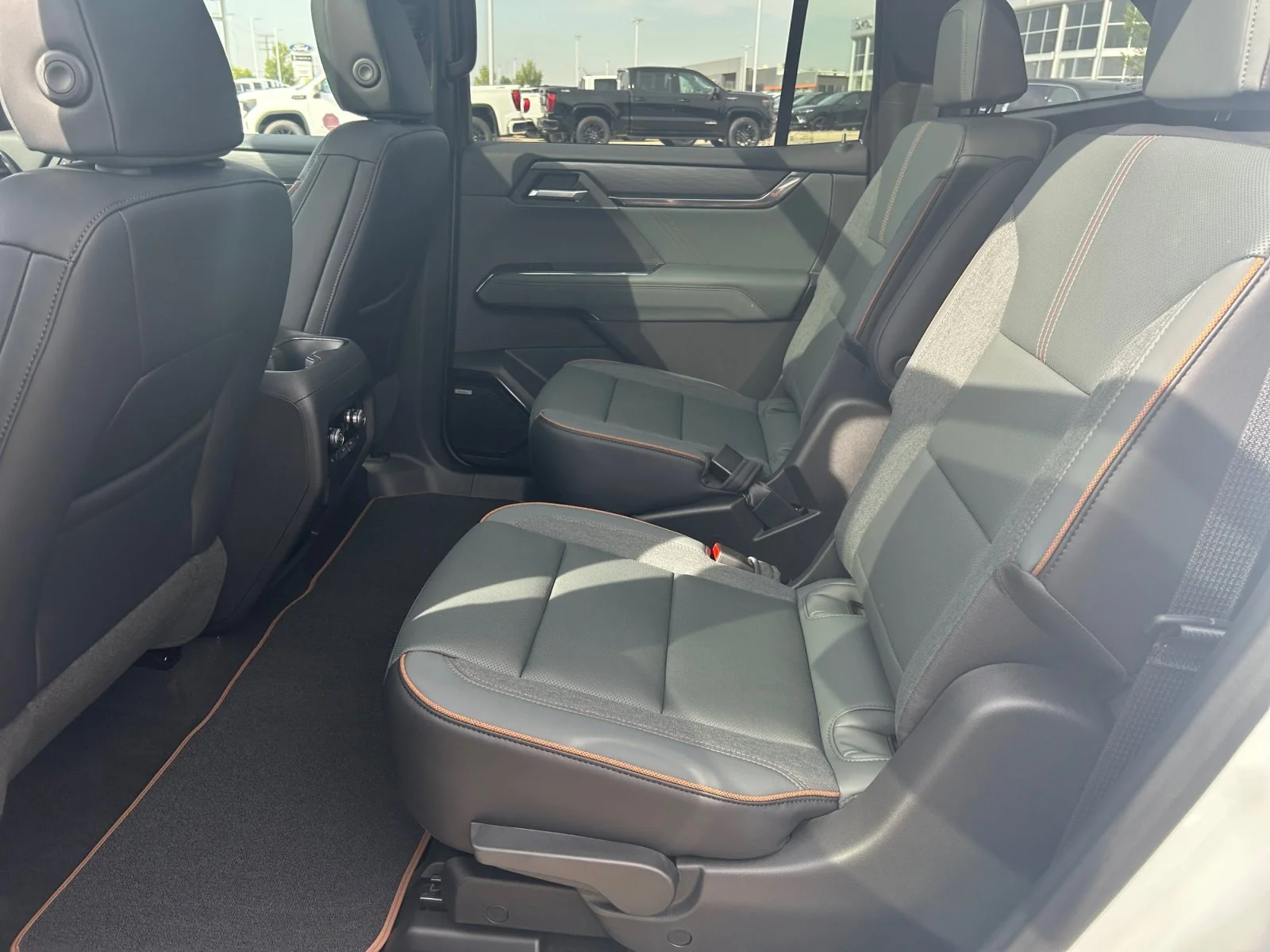 New 2027 Summit White GMC AT4 AWD image 19