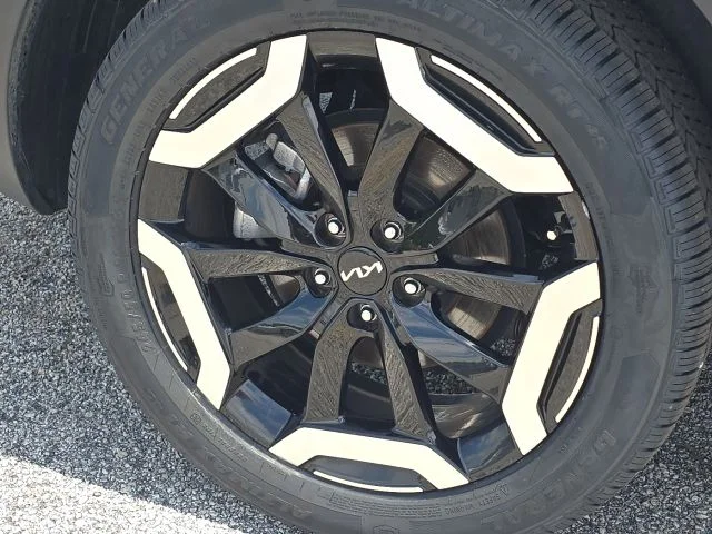 Used 2025 Silver Kia EX image 9