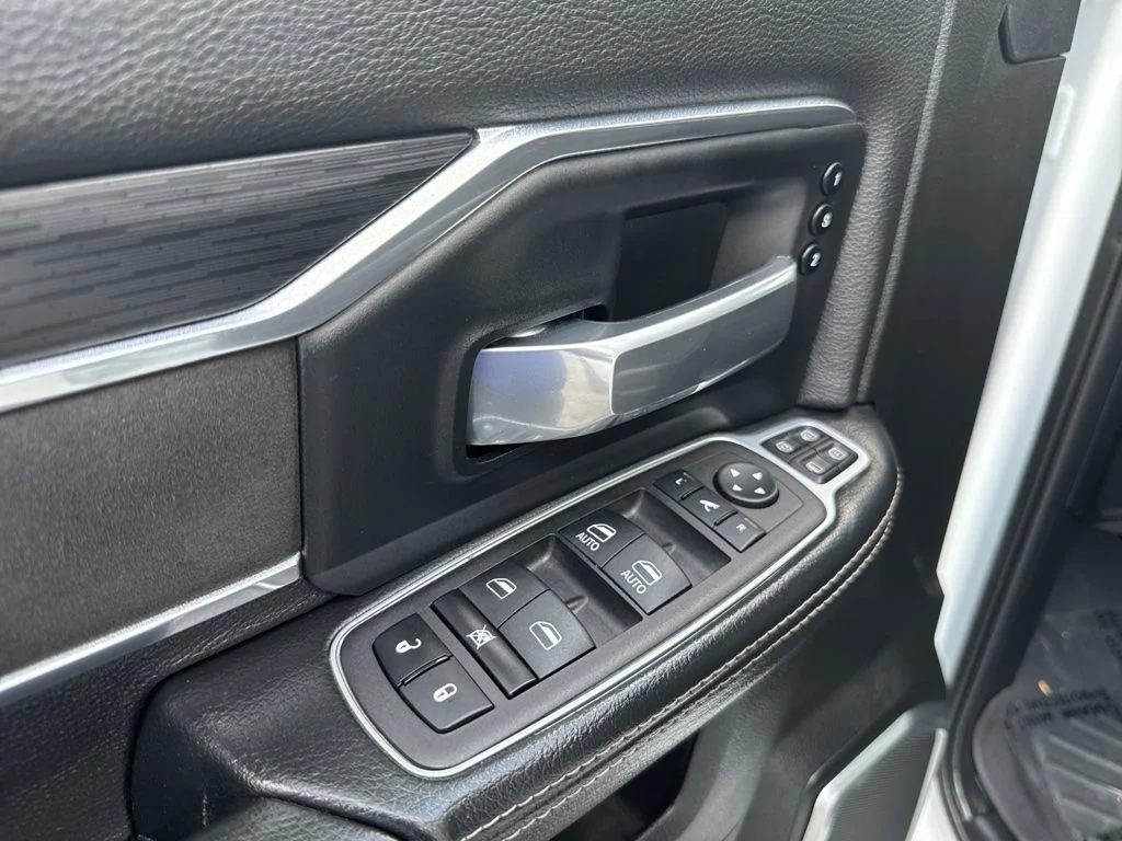 Used 2023 White Ram Laramie image 15